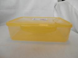 Csatos, szögletes műanyag ételdoboz 2 l sárga (579)