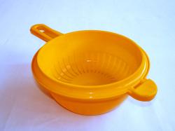 Kombinált műanyag saláta és tésztaszűrő (123/1-narancs)