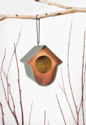 Evie madáretető fa előlappal, szürke (P020)