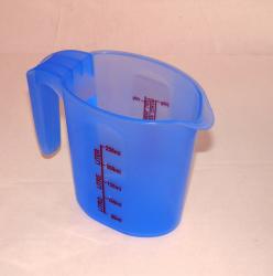 Mércés, ovális kék műanyagkancsó 250 ml (531)