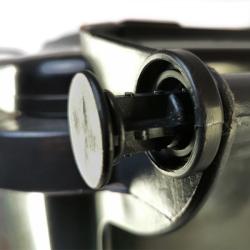 Kukafedél rögzítő stift 120/240 L-es kukához 1 db (15285)