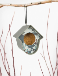 Evie madáretető virágos előlappal, szürke (P022)