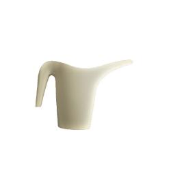 Zsiráf locsolókanna, 1 literes műanyag-bézs(137)