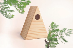 Fa fészkelő odú háromszög (C001)