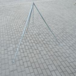 160 cm-es horganyzott bográcsállvány, teleszkópos zártszelvény, biztonsági fej