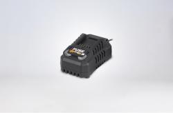 Villager FOC 18V FUSE akkumulátor töltő 2.4 A (056373)