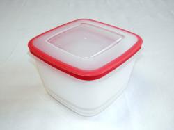 Magas műanyagdoboz szett, négyzetalapú  3 db piros (1541)