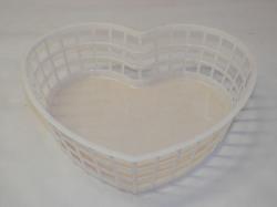 Szív alakú műanyagkosár közepes, fehér (221)