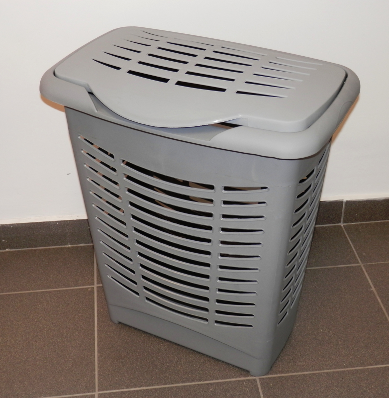 Szögletes szennyestartó, műanyag 50 l, szürke (933)