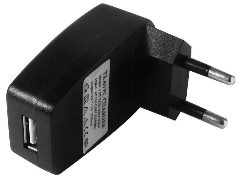 Phonocar 05213 USB töltő 220V AC?5V DC átalakító, 500mA, kompakt utazóadapter (15641)