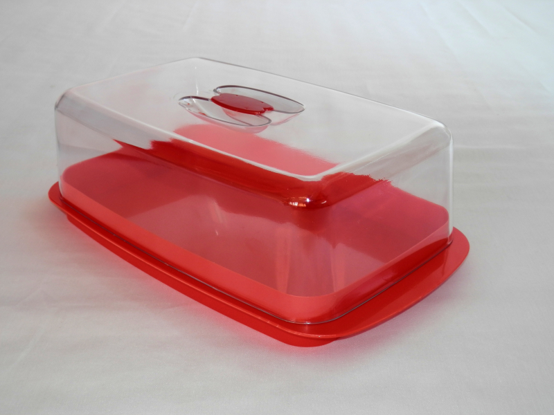 Sütisdoboz piros műanyag, tetővel 36,5x21x11,5 cm (256)