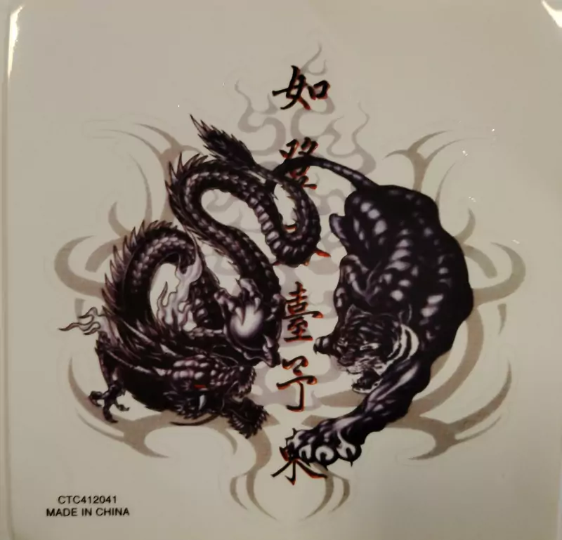 Devil 11 matrica-sárkány matrica 15CM X 15CM