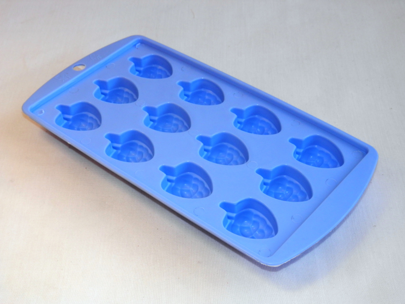 Gumis, szeder alakú jégkocka készítő lila (707)