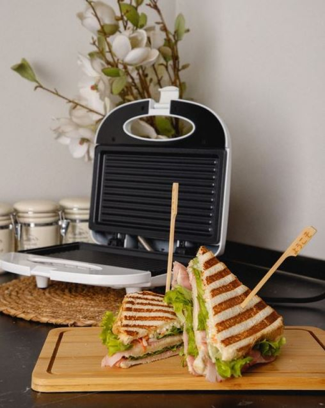 Girmi TS03 szendvics sütő 750W, fehér (13370)