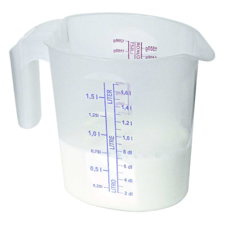 Mércés, ovális műanyag kancsó 1,5 l (534)