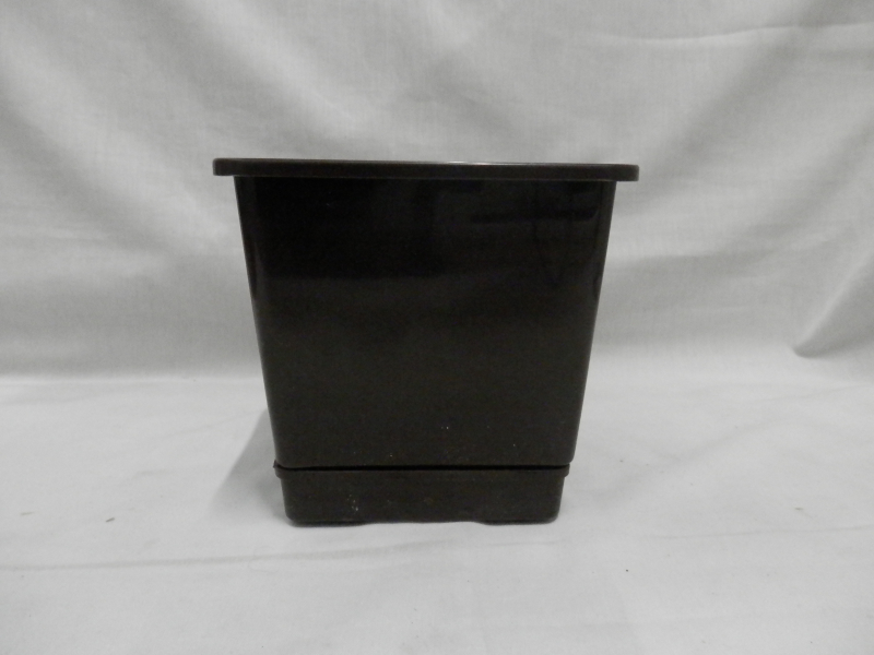 Vízfelszívós tálcás virágcserép, 3 literes (78)