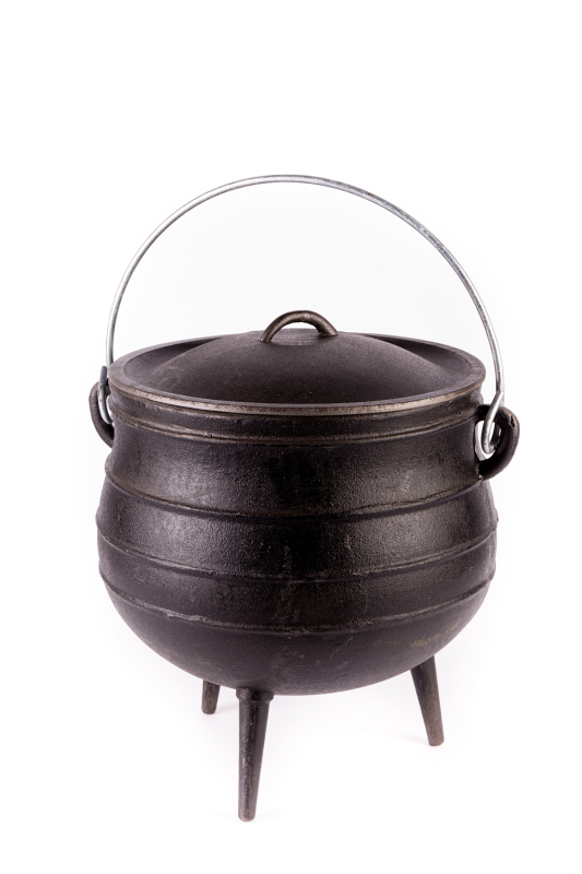 Boszorkány bogrács fedővel öntöttvas 18,5 L