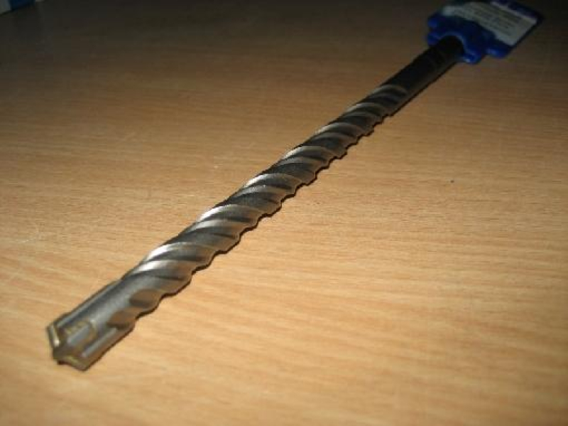 SDS négyélű kőzetfúró 12x128x210 Centrodrill (HT-2080-1122)