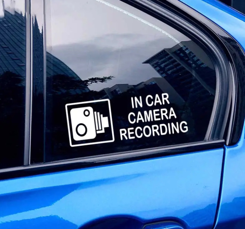 Menetrögzítő kamera az autóban 