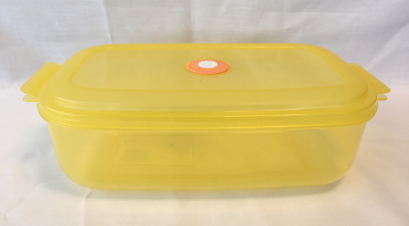 Dátumjelzős, műanyag téglalap micro doboz 2,2 l, sárga (239)