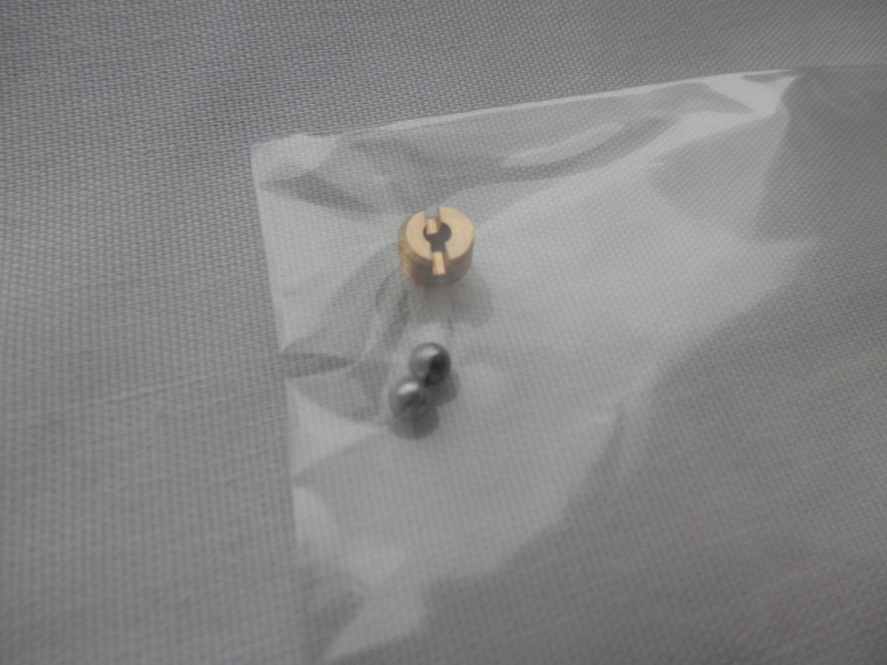 Szelepcsavar + 2 db olvadó golyó Seherezádé kotyogóhoz (5997969305206)