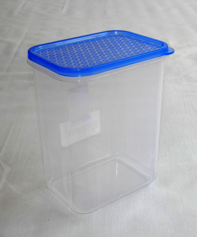Hasáb alakú műanyag tárolódoboz 1,5 l kék (28/1)