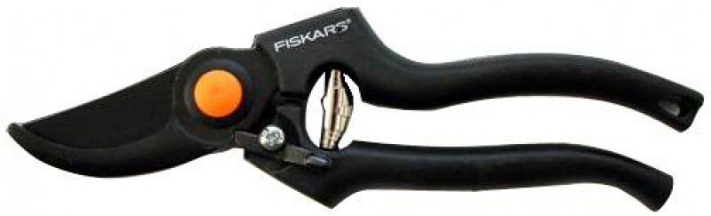 Fiskars professzionális metszőolló (111960)